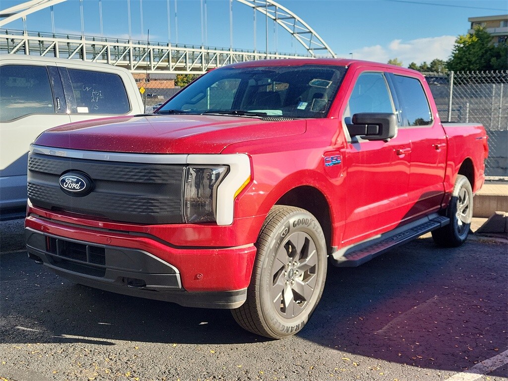 2024 Ford F-150 XLT photo 2