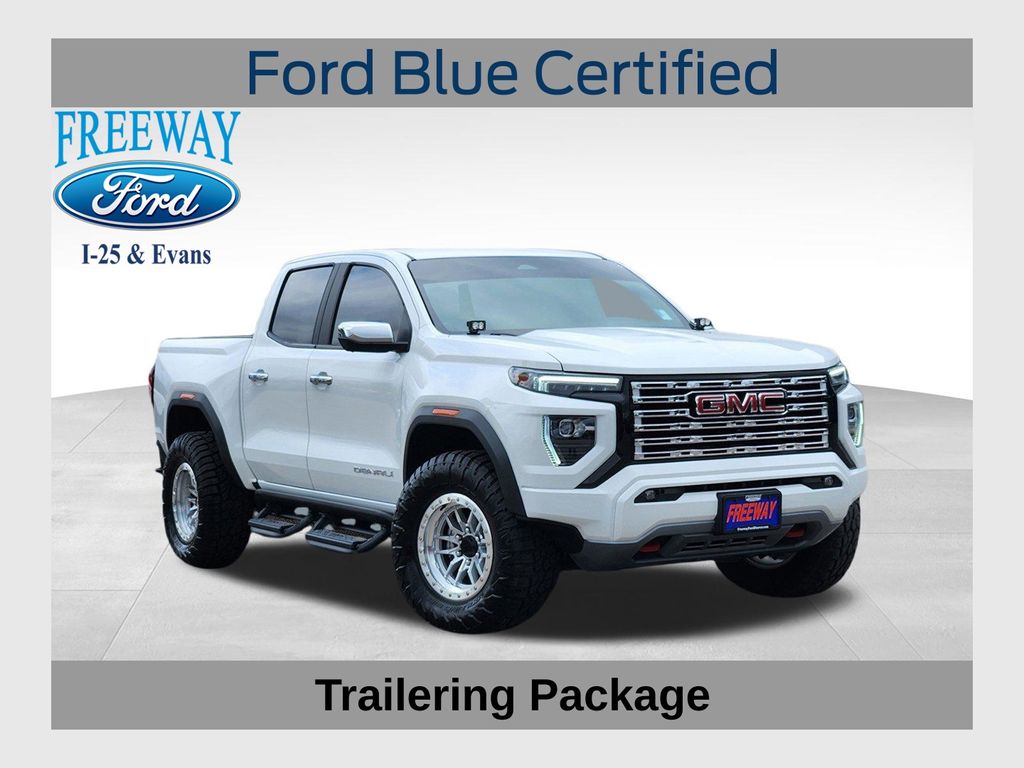 2023 GMC Canyon 4WD Denali Crew Cab Short Box's photo