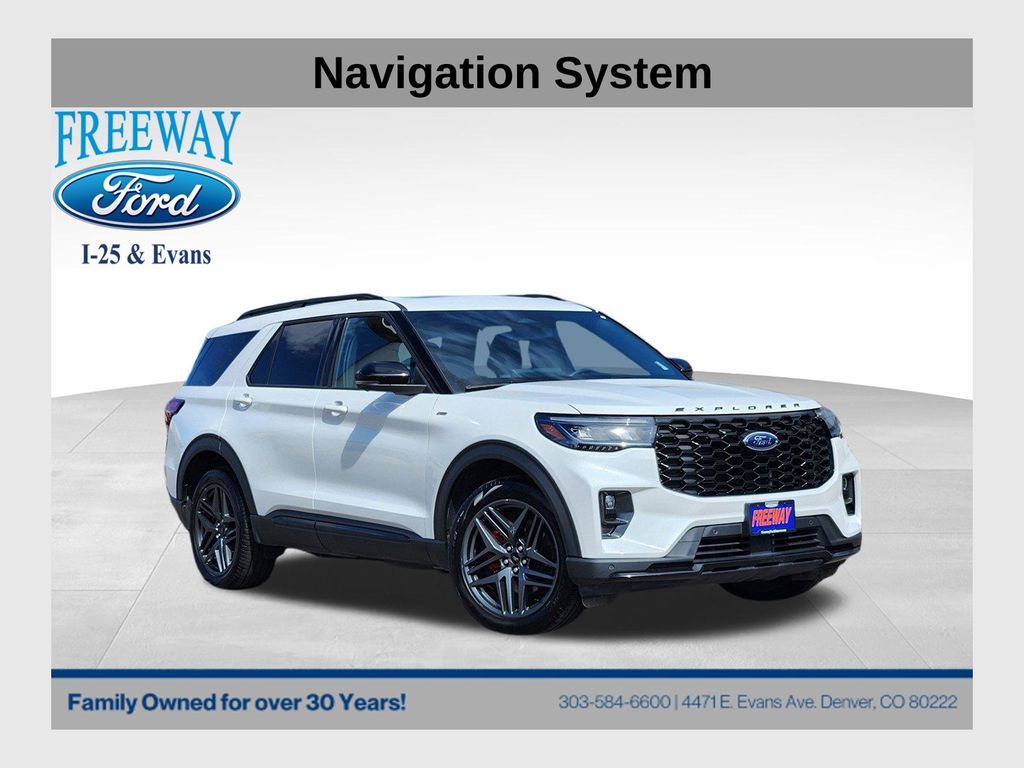 2025 Ford Explorer ST-LINE 4WD (PL535)'s photo