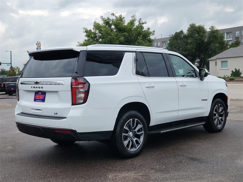2021 Chevrolet Tahoe LT photo 2