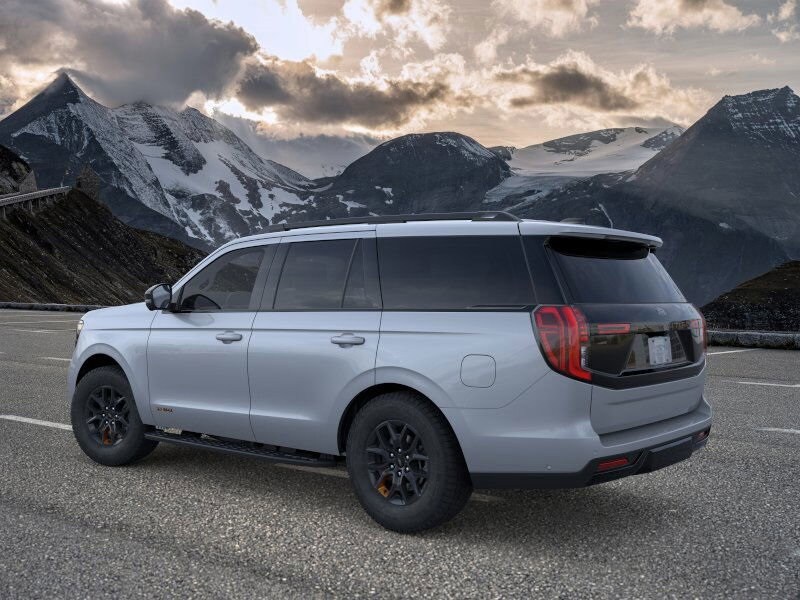 2025 Ford Expedition photo 4