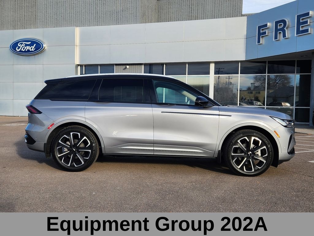 Used 2024 Lincoln Nautilus Reserve SUV