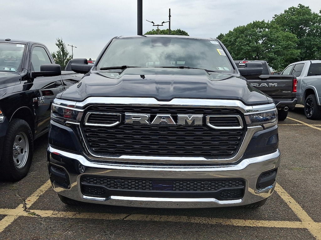New 2026 Ram 1500 TRADESMAN CREW CAB 4X4 5'7 BOX Pickup