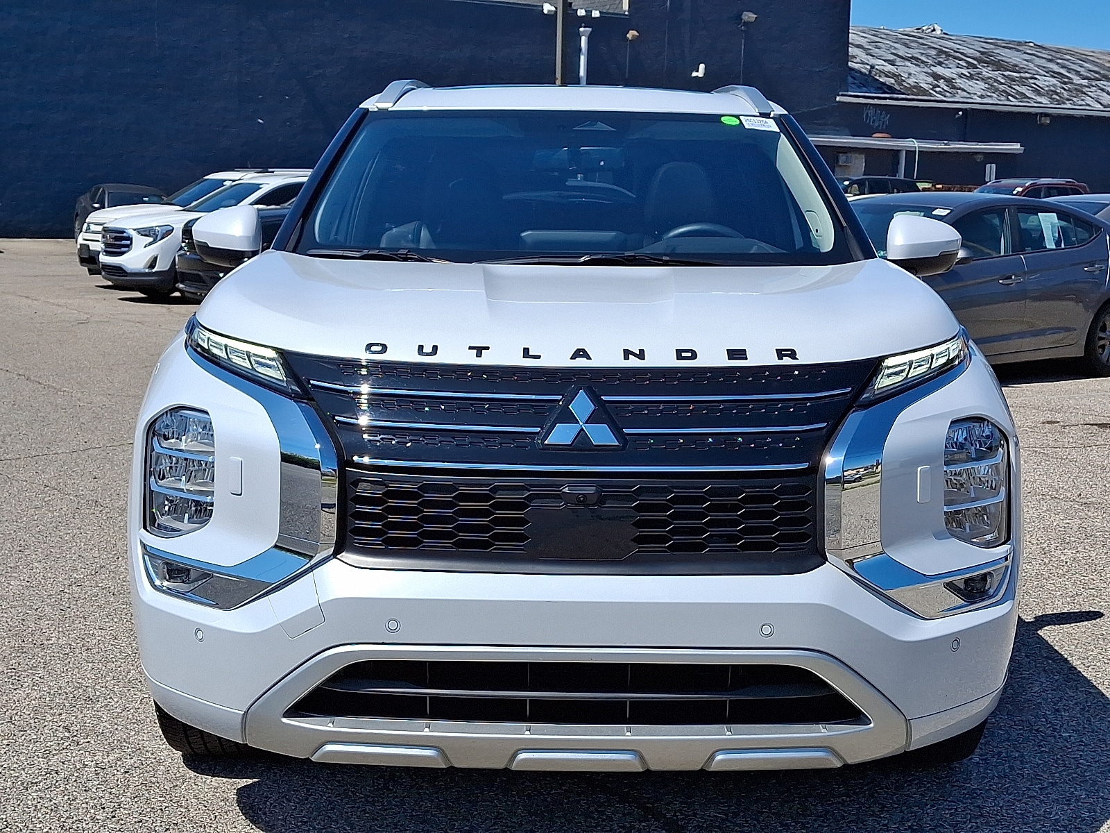 Used 2024 Mitsubishi Outlander Plug-in Hybrid SEL with VIN JA4T5WA92RZ013396 for sale in Philadelphia, PA
