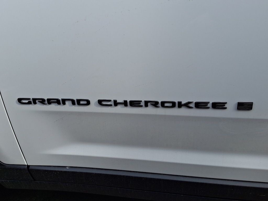 New 2026 Jeep Grand Cherokee LAREDO ALTITUDE 4X4 Sport Utility