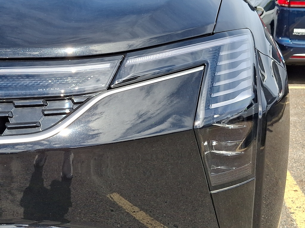 New 2027 Chrysler Pacifica Select Passenger Van