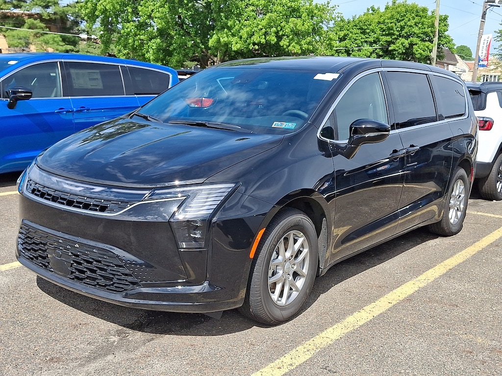 New 2027 Chrysler Pacifica Select Passenger Van