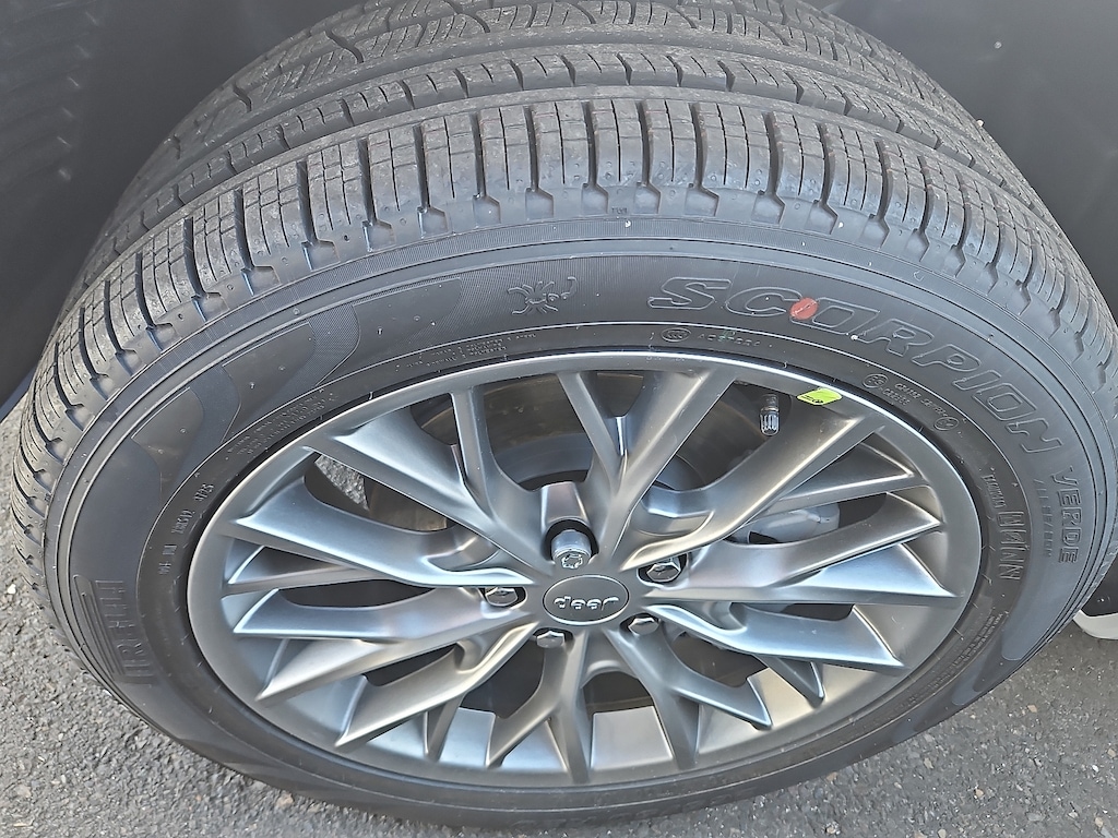 New 2025 Jeep Grand Cherokee SUMMIT 4X4 Sport Utility