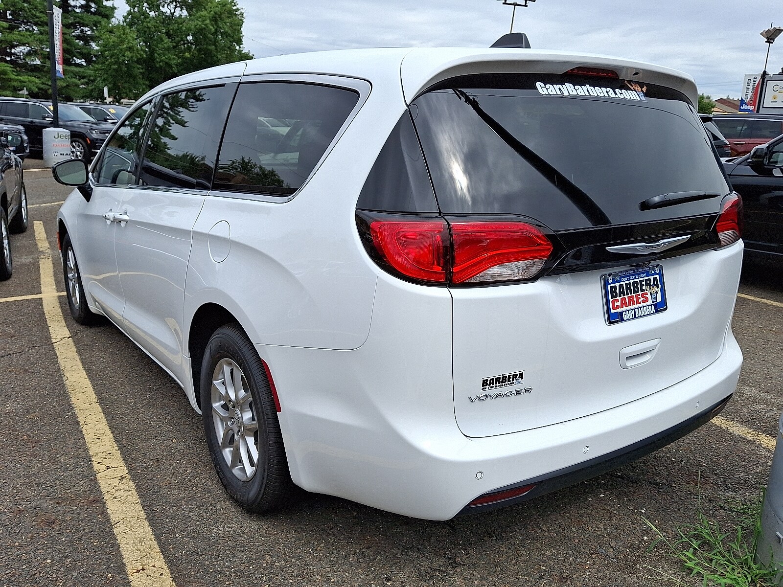 2026 Chrysler Voyager LX photo 3