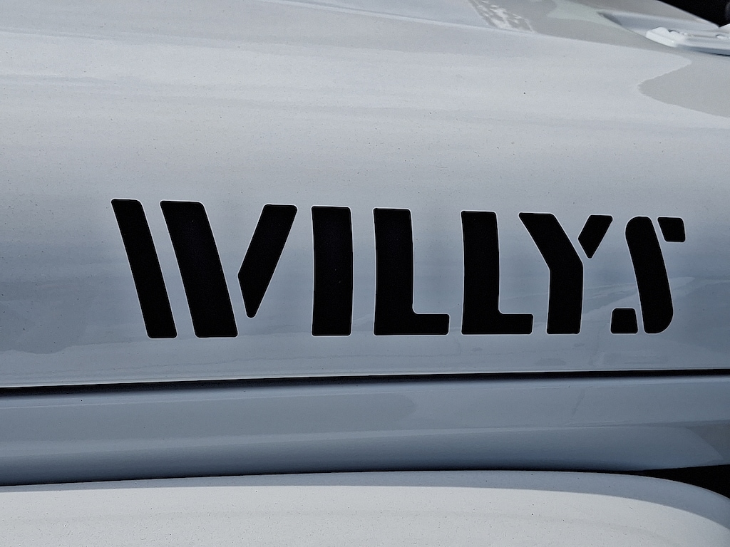 New 2025 Jeep Gladiator WILLYS 4X4 Pickup