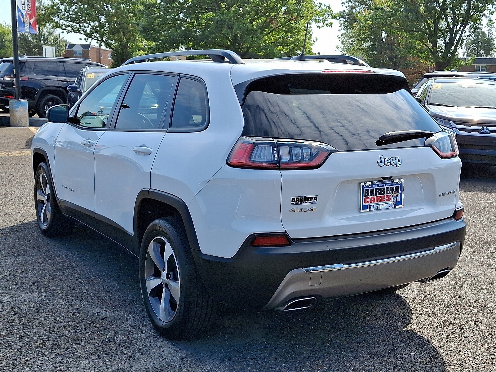 2022 Jeep Cherokee Limited photo 3