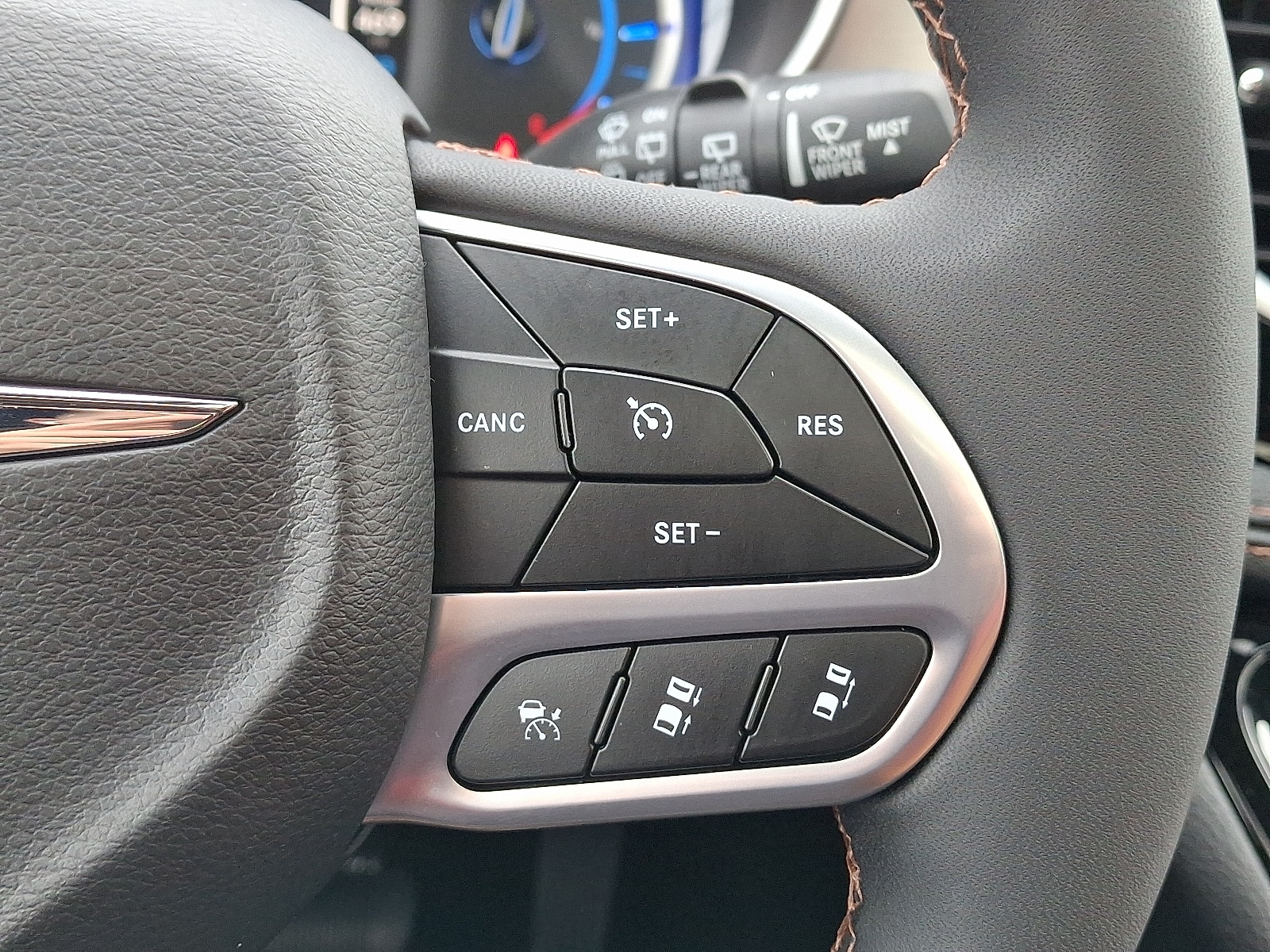 2024 Chrysler Pacifica PHEV Pinnacle - Photo 22