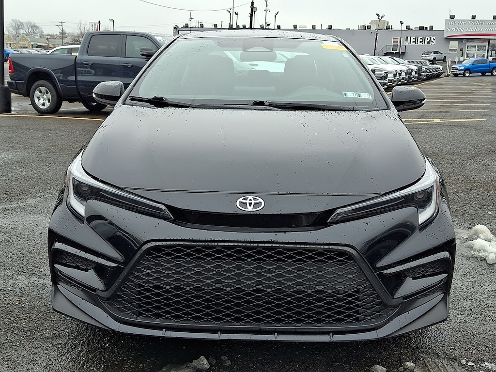 Used 2024 Toyota Corolla SE Sedan