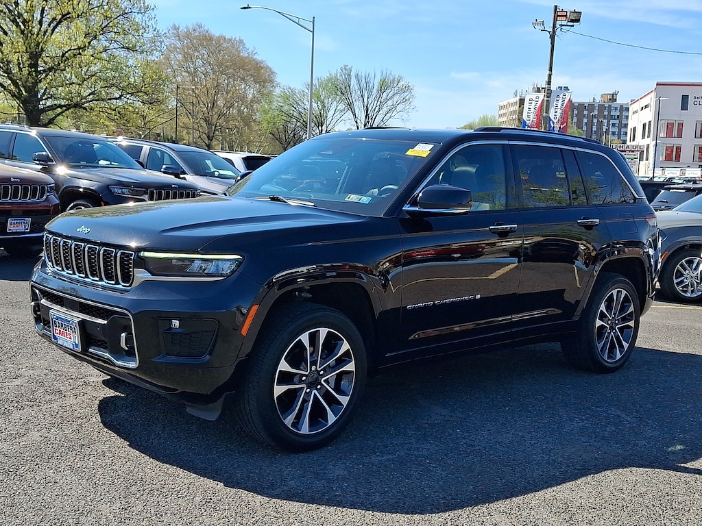 Used 2023 Jeep Grand Cherokee Overland 4x4 Sport Utility