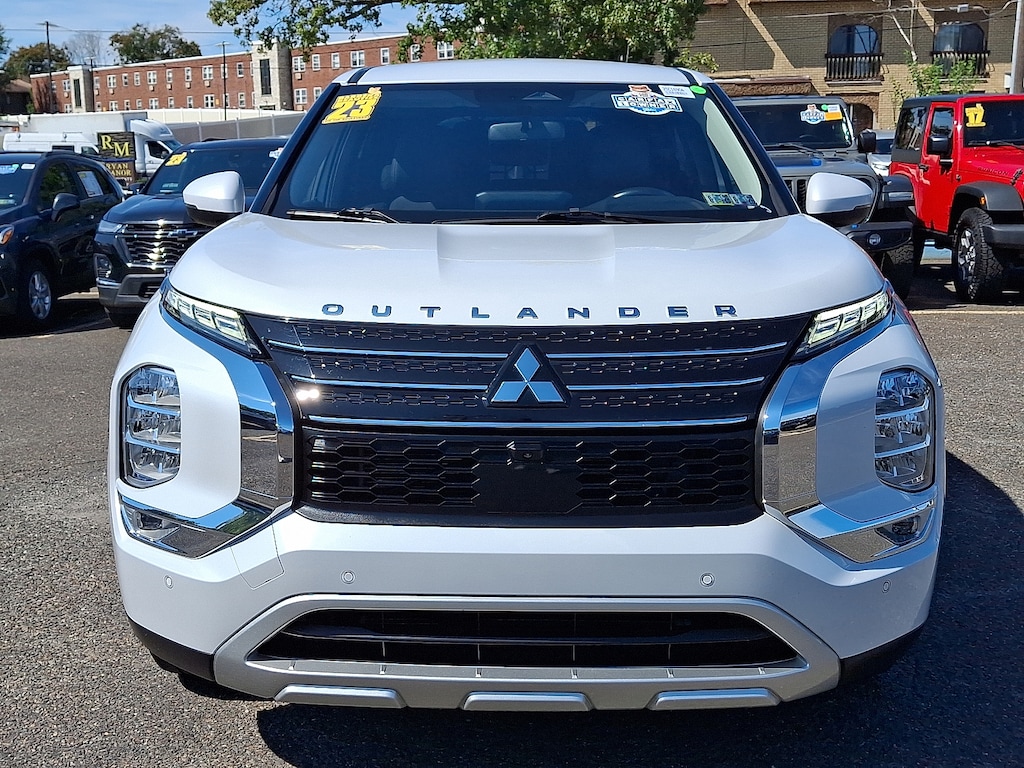 Used 2023 Mitsubishi Outlander SE 2.5 2WD Sport Utility