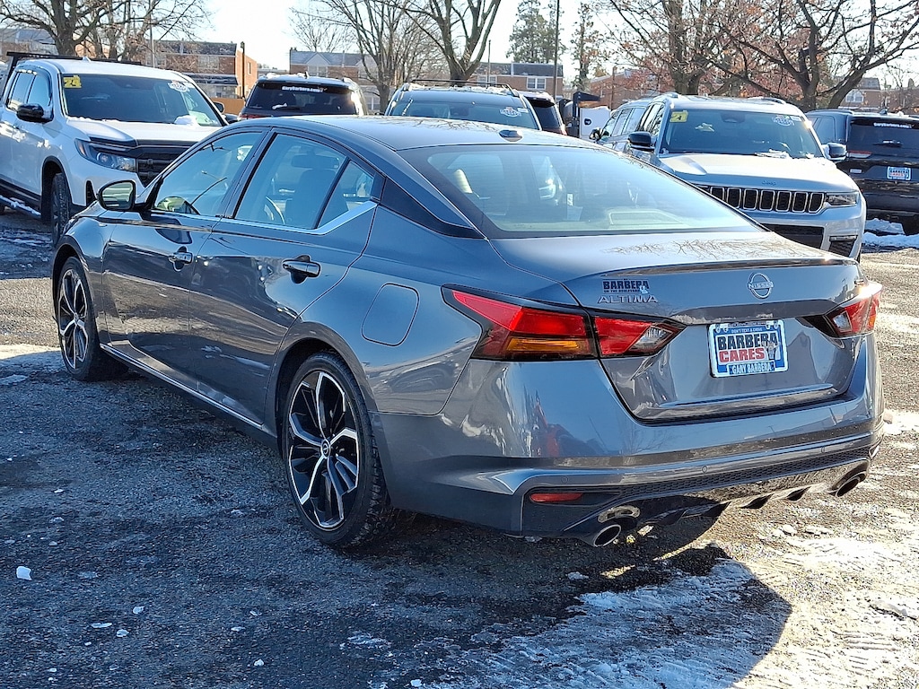 Used 2024 Nissan Altima SR FWD Sedan