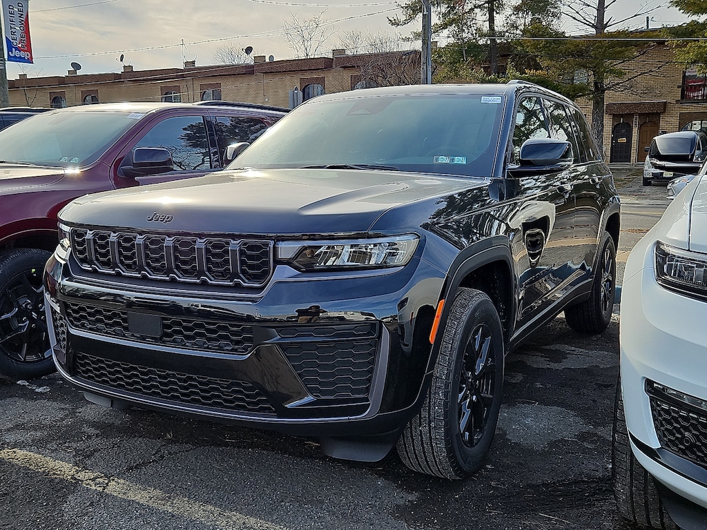 New 2026 Jeep Grand Cherokee ALTITUDE 4X4 Sport Utility