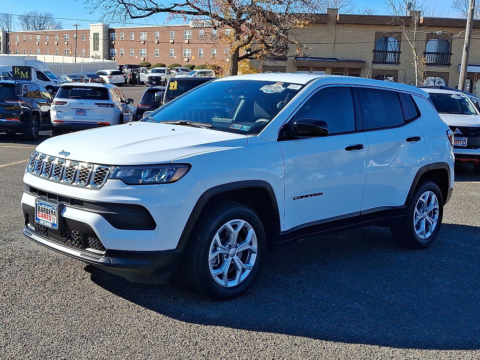 2024 Jeep Compass Sport photo 2