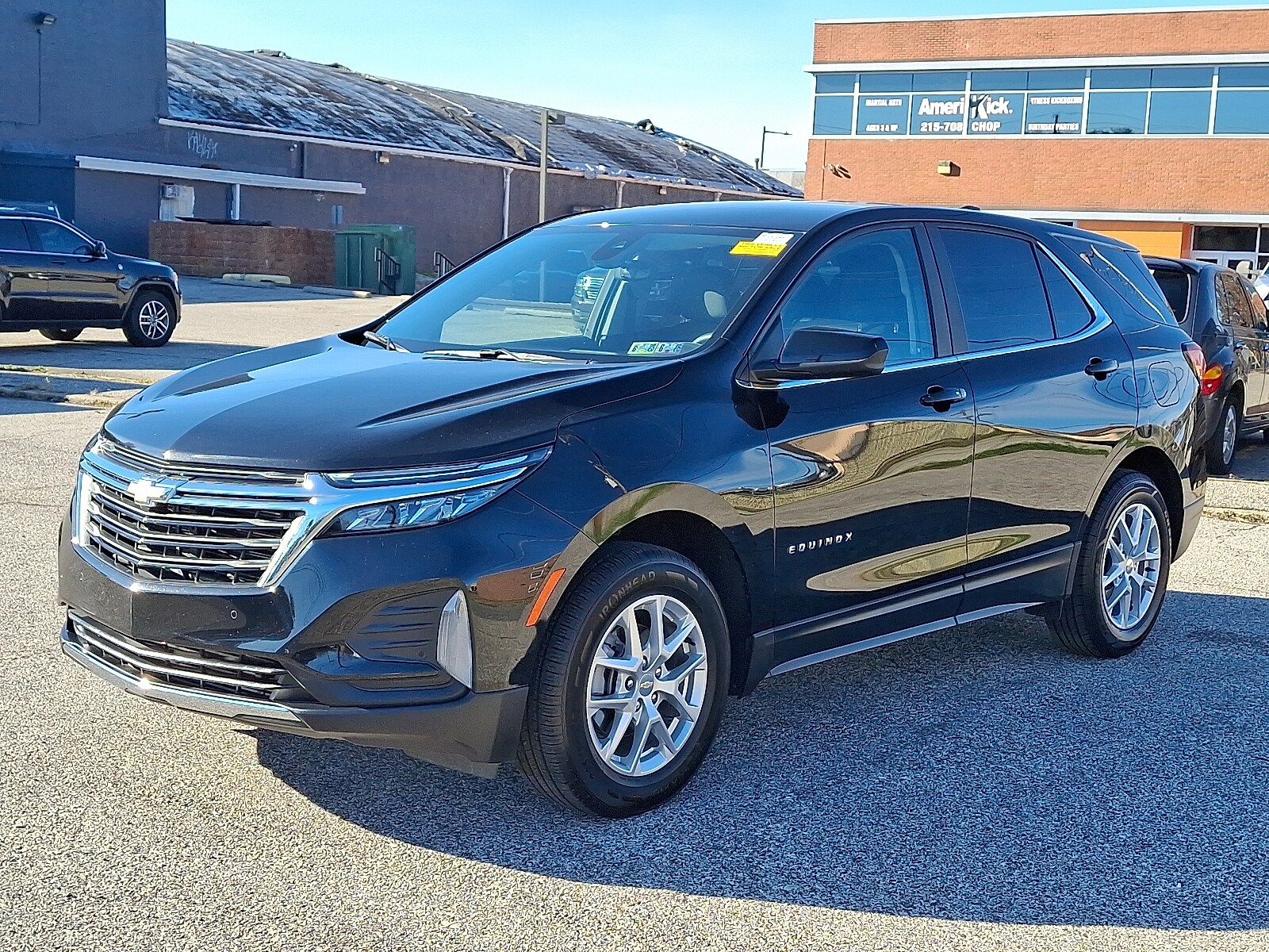 2024 Chevrolet Equinox LT photo 3