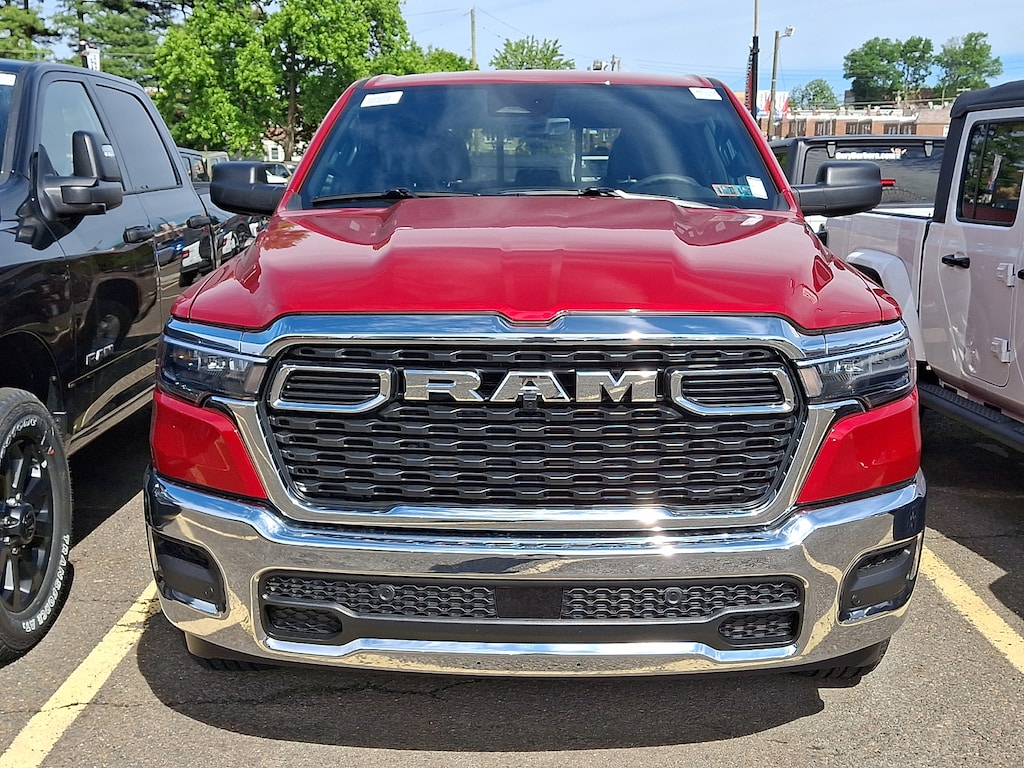 New 2026 Ram 1500 TRADESMAN CREW CAB 4X4 5'7 BOX Pickup