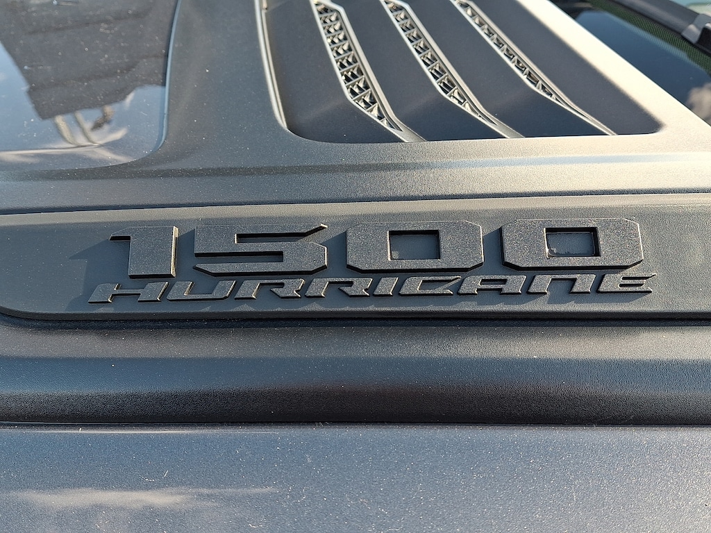 New 2026 Ram 1500 LARAMIE CREW CAB 4X4 5'7 BOX Pickup