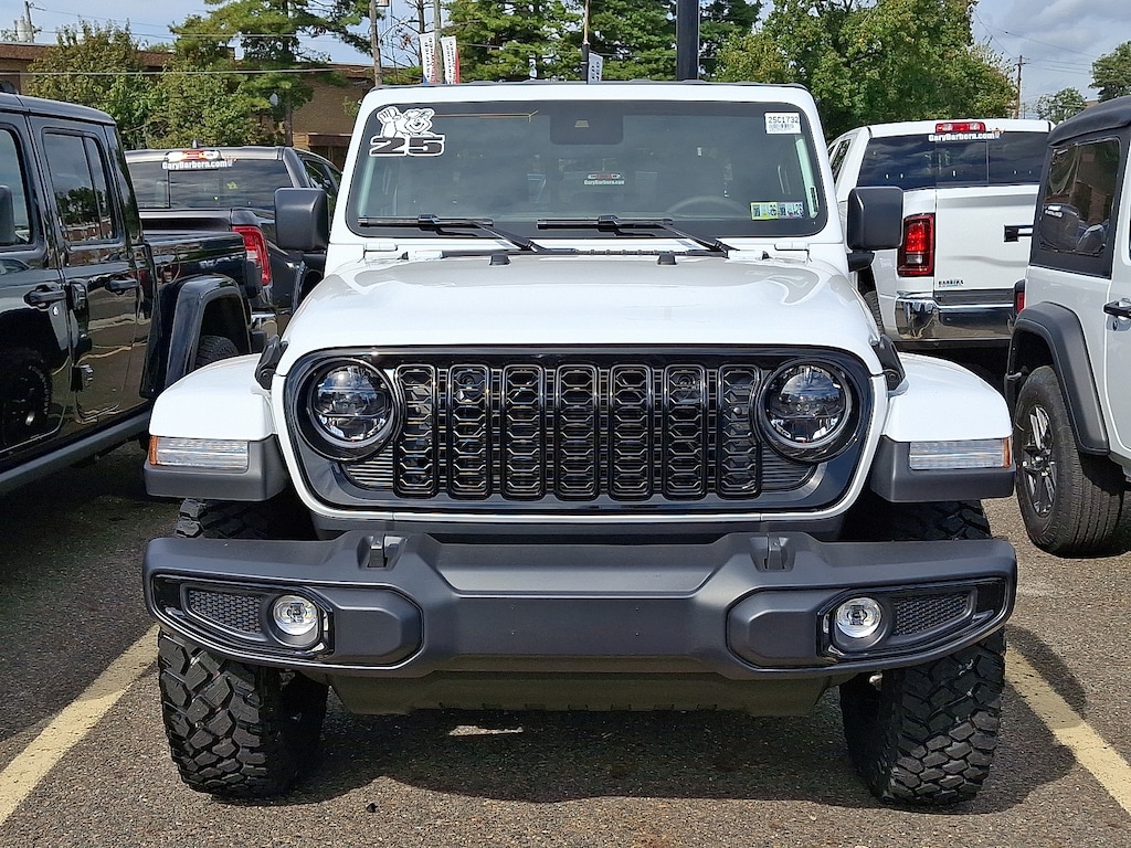 New 2025 Jeep Gladiator WILLYS 4X4 Pickup