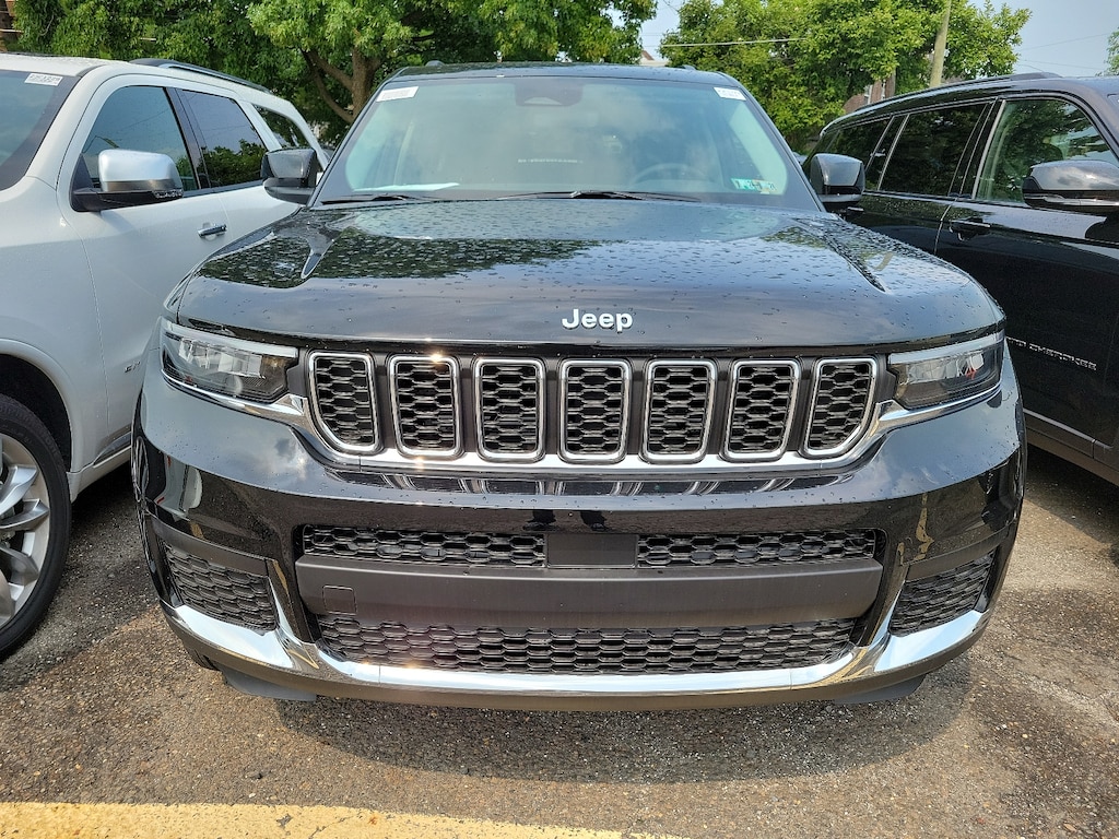 New 2023 Jeep Grand Cherokee L LAREDO 4X4 Sport Utility