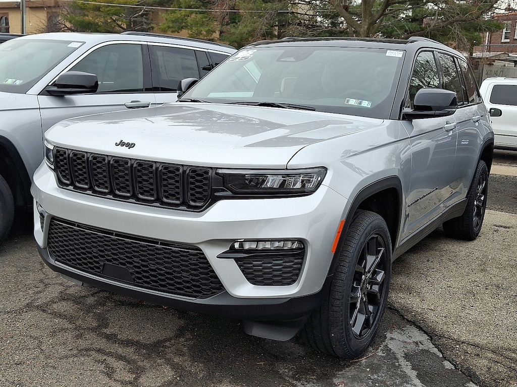 New 2025 Jeep Grand Cherokee LIMITED 4X4 Sport Utility