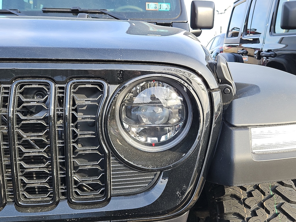 New 2026 Jeep Wrangler 4-DOOR WILLYS Sport Utility