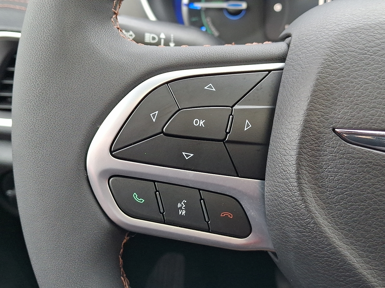 2024 Chrysler Pacifica PHEV Pinnacle - Photo 21