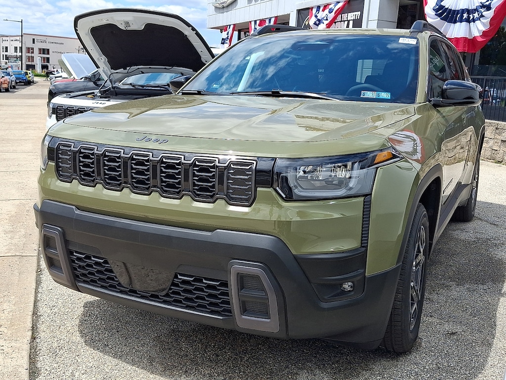 New 2026 Jeep Cherokee LAREDO 4X4 Sport Utility
