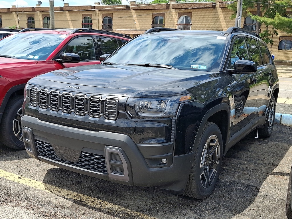 New 2026 Jeep Cherokee Laredo Sport Utility
