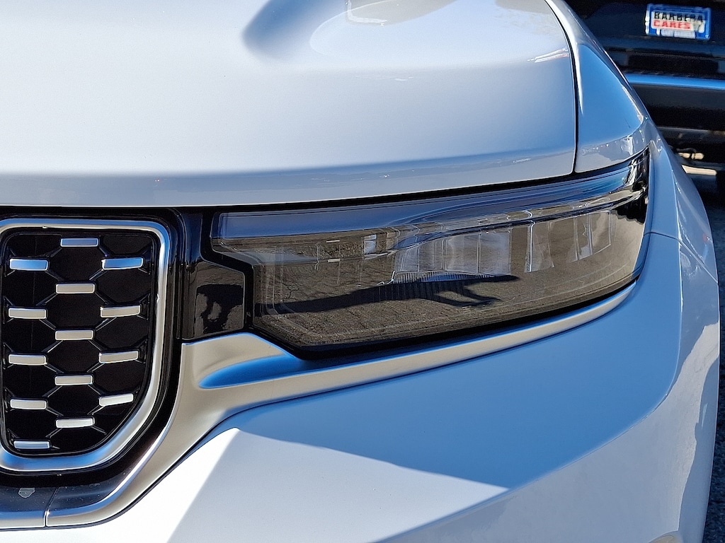 New 2025 Jeep Grand Cherokee SUMMIT 4X4 Sport Utility