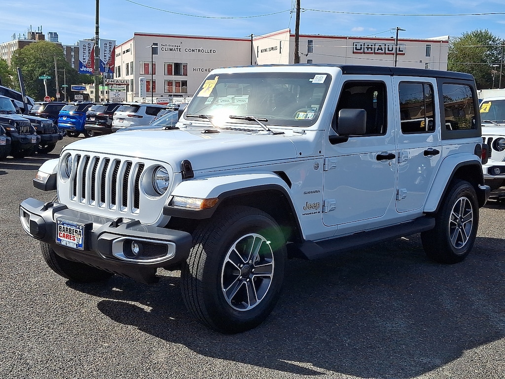 Used 2023 Jeep Wrangler 4-Door Sahara 4x4 Sport Utility