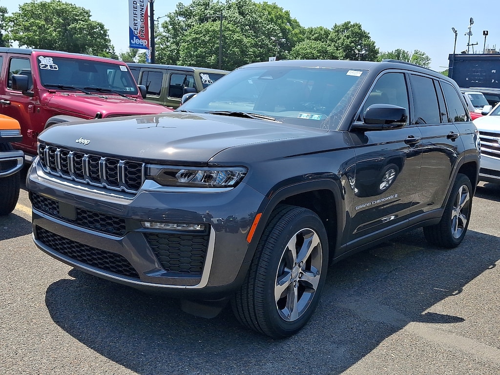 New 2026 Jeep Grand Cherokee Limited 4x4 Sport Utility