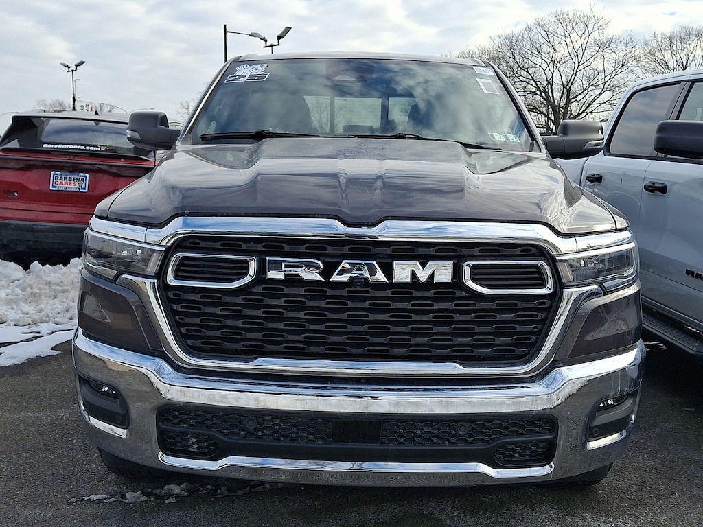 New 2025 Ram 1500 BIG HORN CREW CAB 4X4 5'7 BOX Pickup