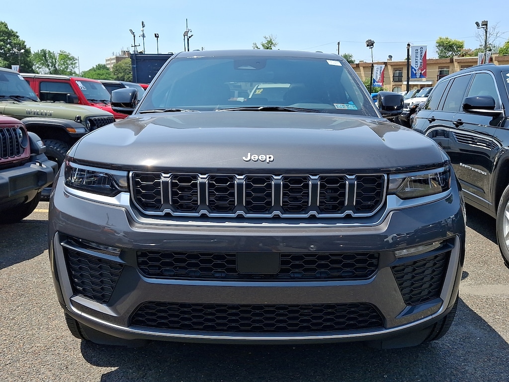 New 2026 Jeep Grand Cherokee Limited 4x4 Sport Utility