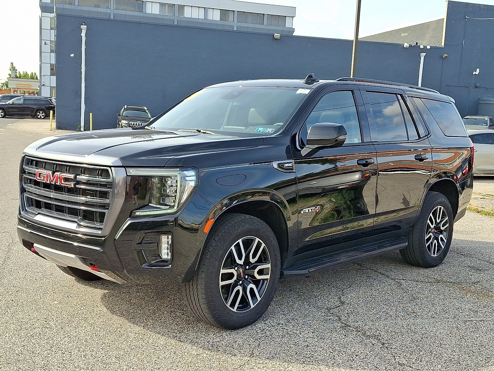 2023 Gmc Yukon AT4 photo 2