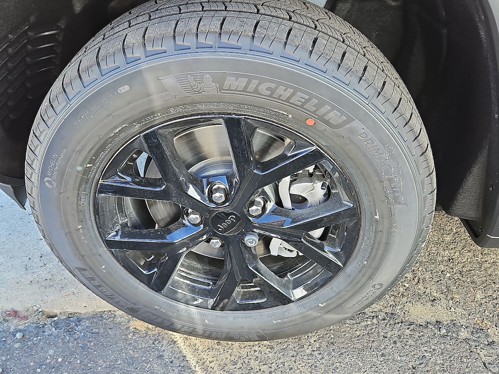 New 2025 Jeep Grand Cherokee L ALTITUDE X 4X4 Sport Utility