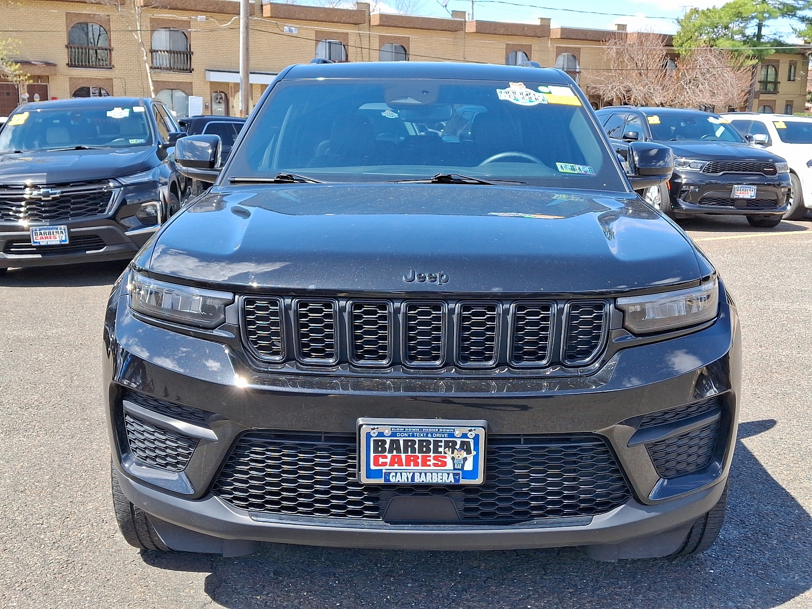 Certified 2022 Jeep Grand Cherokee Altitude with VIN 1C4RJHAG3N8620722 for sale in Philadelphia, PA