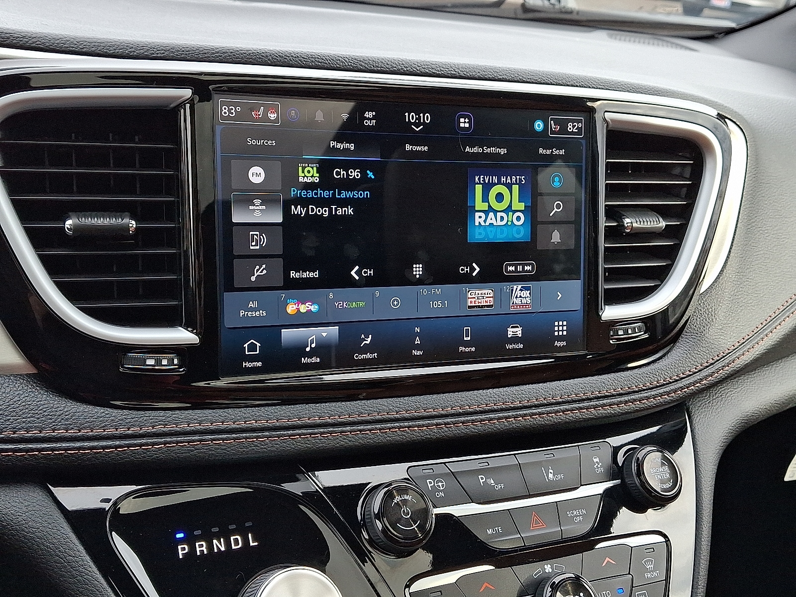 2024 Chrysler Pacifica PHEV Pinnacle - Photo 17