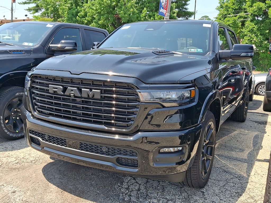 New 2026 Ram 1500 LARAMIE CREW CAB 4X4 5'7 BOX Pickup