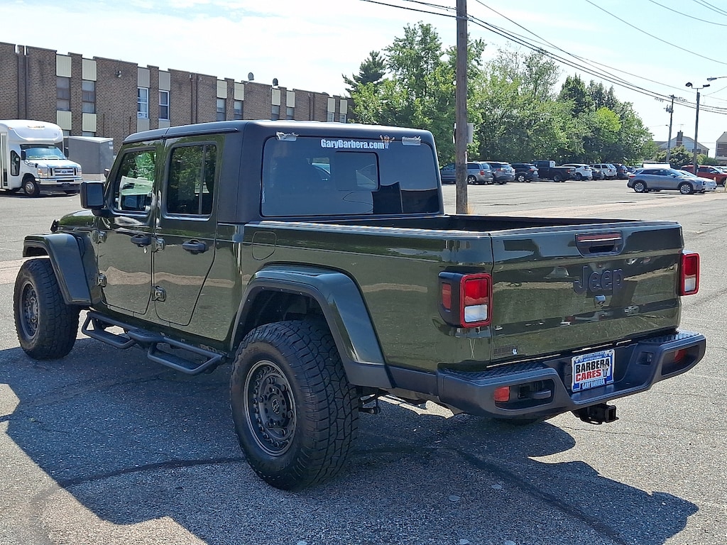 Used 2022 Jeep Gladiator Sport S 4x4 Crew Cab