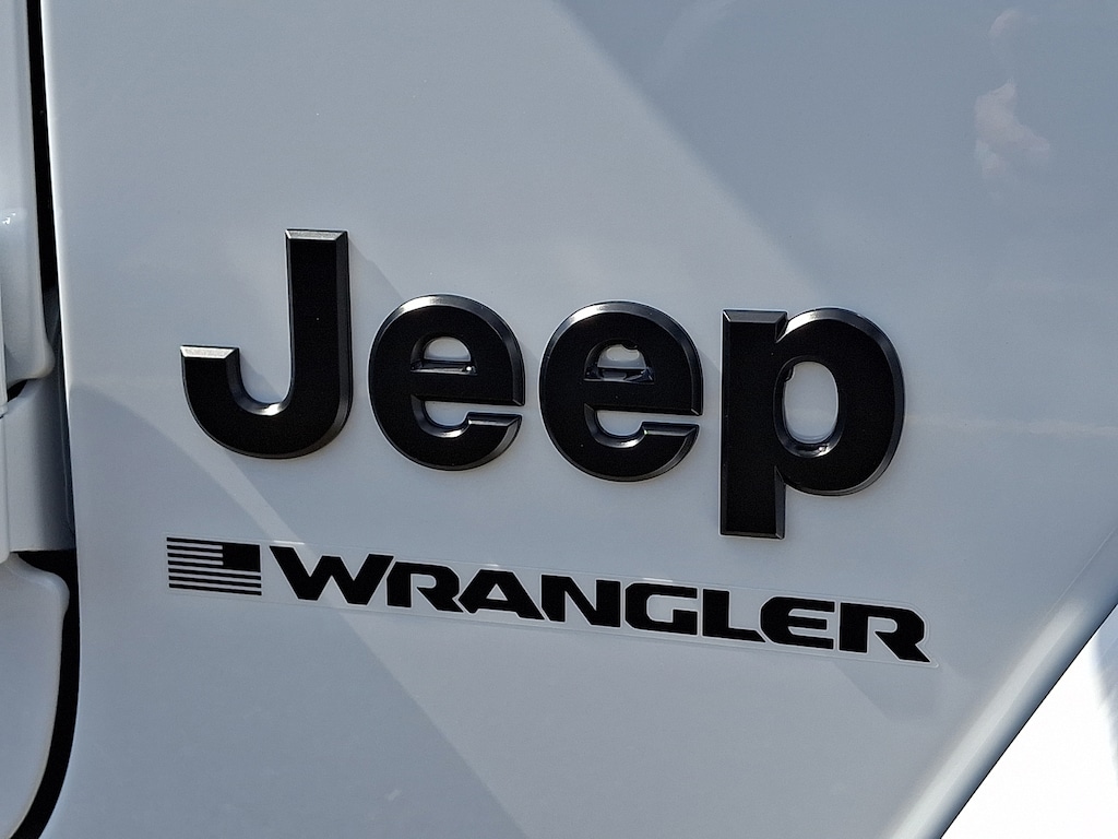 New 2026 Jeep Wrangler 4-DOOR SAHARA Sport Utility