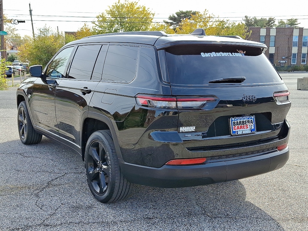 Used 2023 Jeep Grand Cherokee L Altitude 4x4 Sport Utility