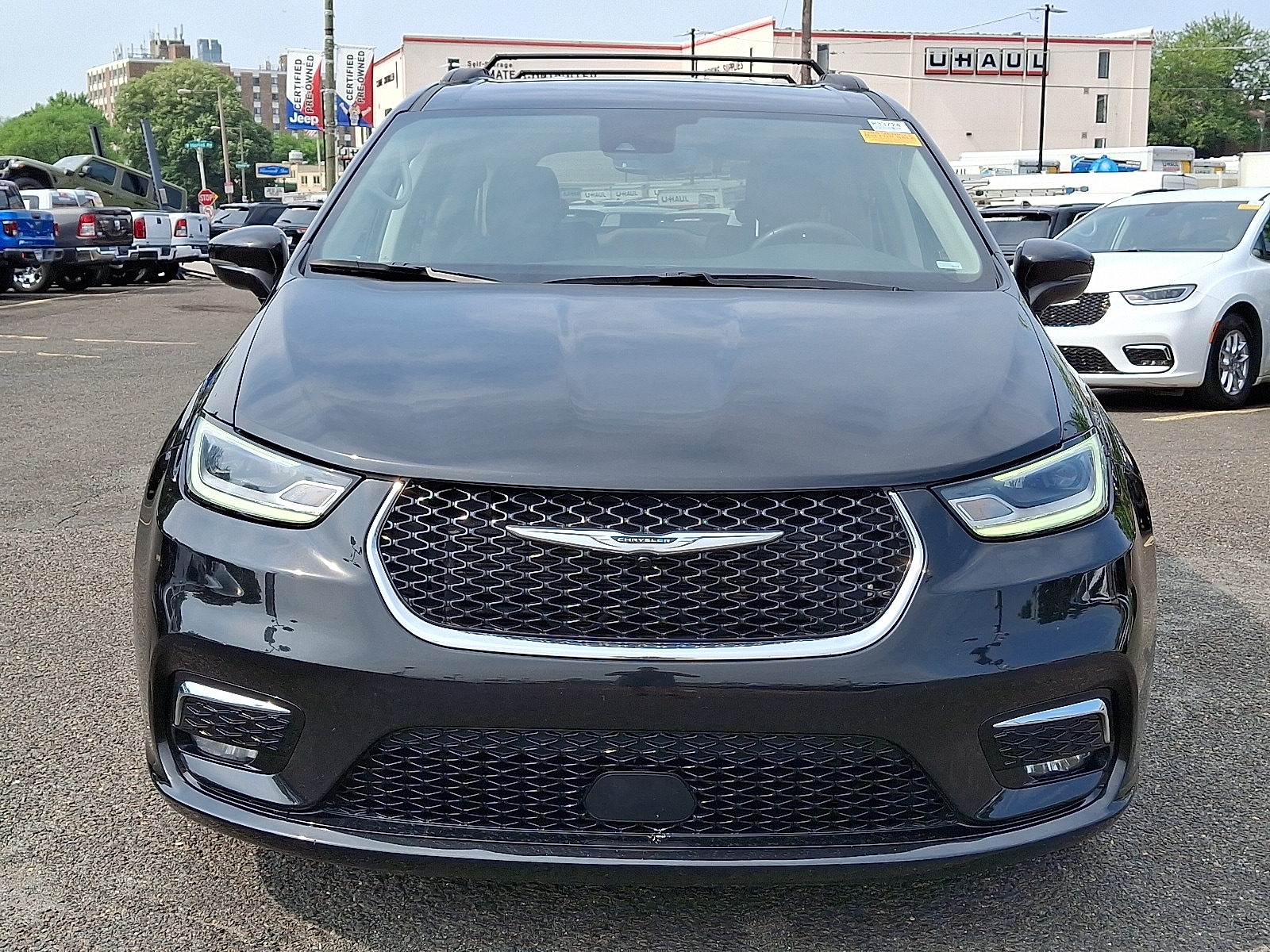 Used 2022 Chrysler Pacifica Touring L with VIN 2C4RC1BG5NR233724 for sale in Philadelphia, PA