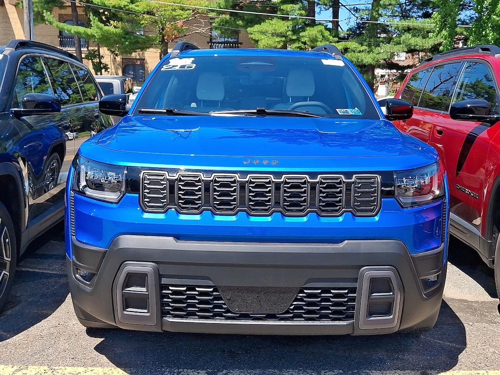 New 2026 Jeep Cherokee Laredo 4x4 Sport Utility