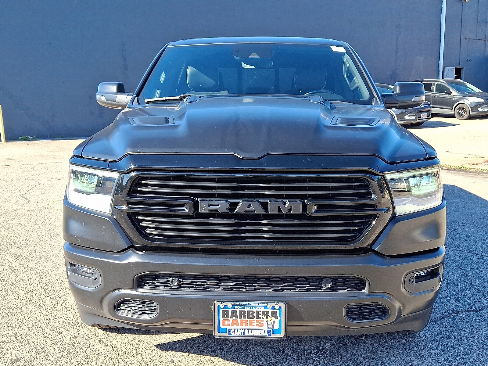 2023 Ram 1500 Laramie photo 2