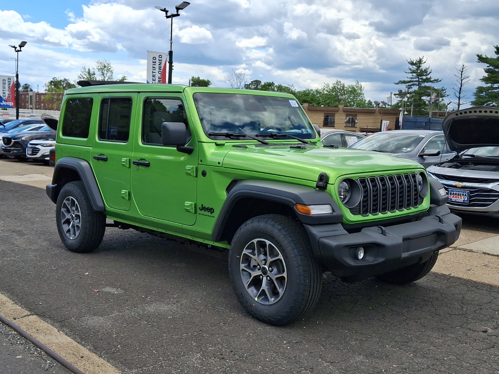 2026 Jeep Wrangler Sport S's photo