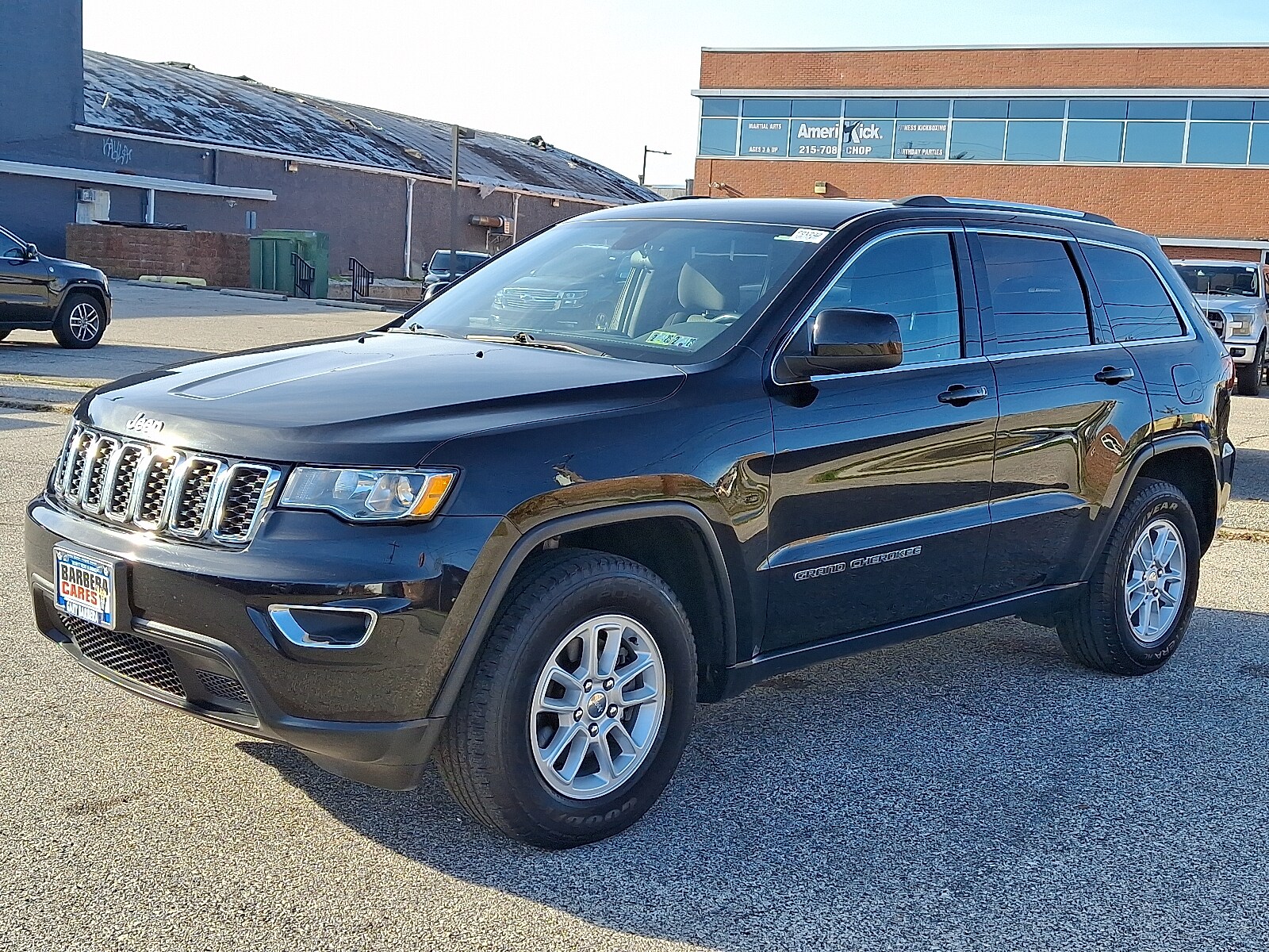 2020 Jeep Grand Cherokee Laredo E photo 3